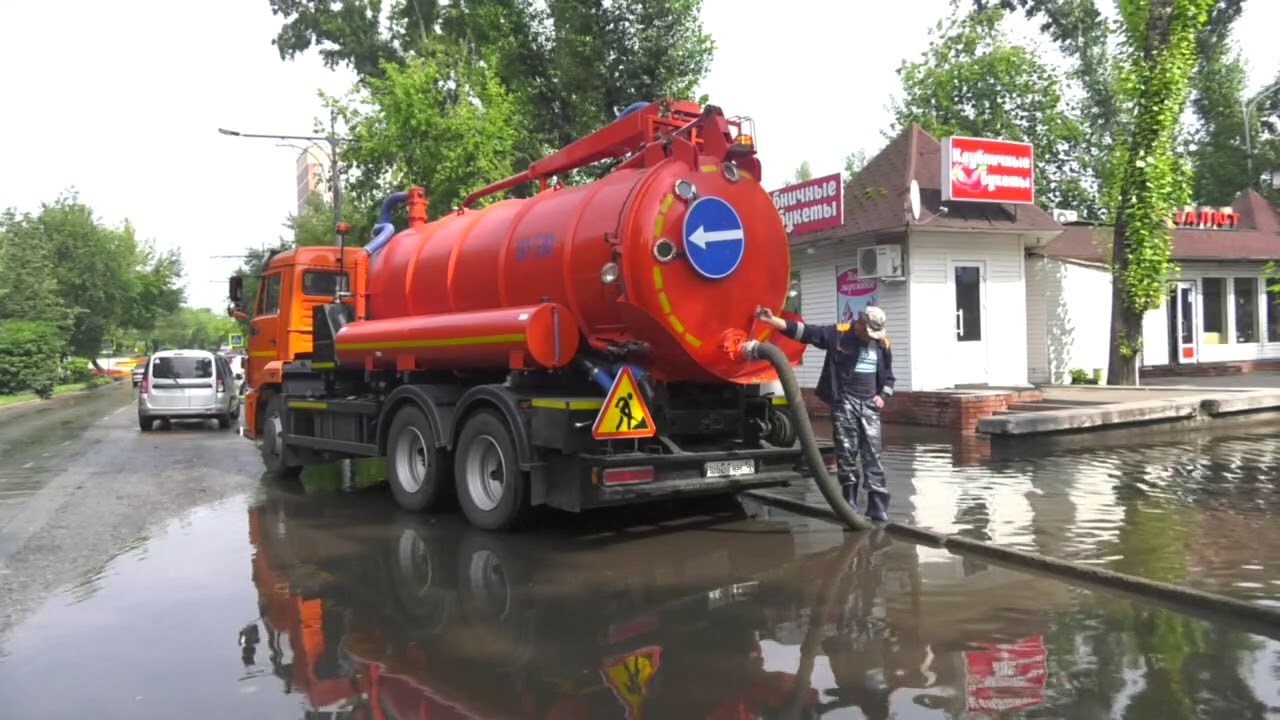 Откачка воды  после ливней, осадков